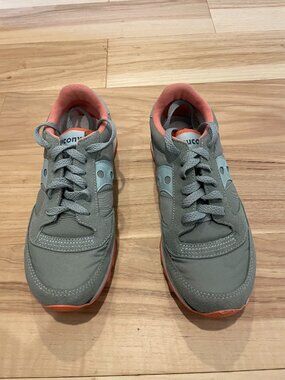 Saucony Jazz Low Pro Sneaker size 6